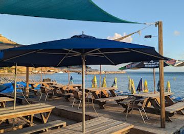 saint-kitts-and-nevis/frigate-bay/restaurant/oceans-beach-bar-lounge-and-aqua-park-ltd