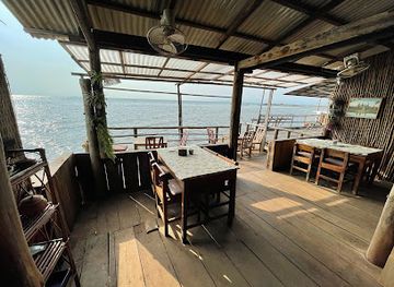 cambodia/kep-province/restaurant/arts-cafe