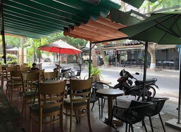 vietnam/da-nang/restaurant/cafe-sua-2