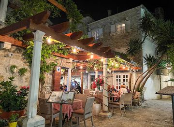 montenegro/old-herzegovina/restaurant/restaurant-green