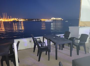 malta/marsaxlokk/restaurant/xirokk