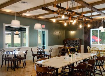 new-hampshire/southern-new-hampshire/restaurant/covered-bridge-farm-table
