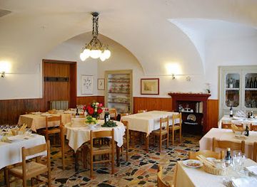 italy/langhe/restaurant/trattoria-del-peso