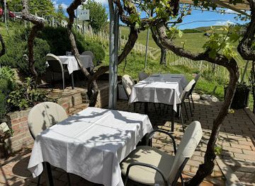 italy/langhe/restaurant/osteria-il-cortile
