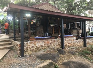 sierra-leone/john-obey-beach/restaurant/mango-peak