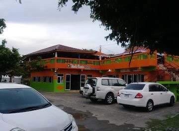 jamaica/st-thomas-lowlands/restaurant/fish-cove