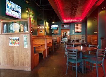 new-york/buffalo/restaurant/pizza-plant-italian-pub-canalside