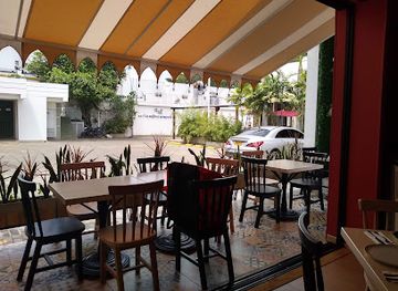 colombia/cali/ciudad-jardin/restaurant/litany-restaurante-arabe