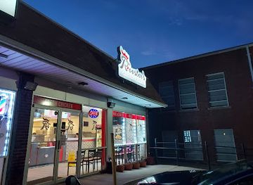 connecticut/new-britain/restaurant/rooster-s-chicken-waffles