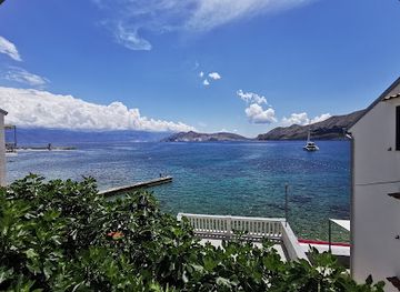 croatia/kvarner/restaurant/bag