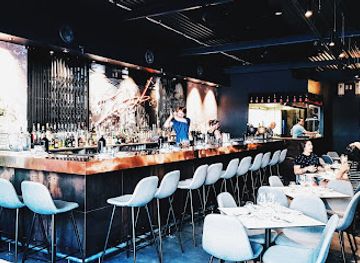 australia/canberra/restaurant/zaab