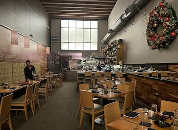 florida/pensacola/restaurant/restaurant-iron