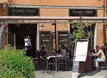 italy/pisa/restaurant/l-ostellino