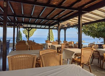 cyprus/avakas-gorge/restaurant/baths-of-aphrodite-restaurant