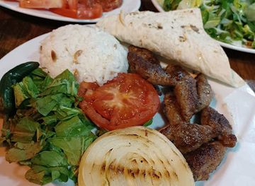 turkiye/kusadasi/restaurant/dost-cafe-restaurant