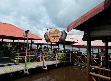 indonesia/central-kalimantan/restaurant/rumah-makan-batu-mandi-sampit-kotawaringin-timur