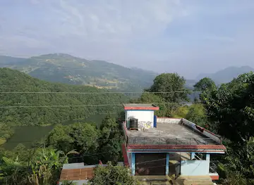 Annapurna Maidi Views & Bipin Cottage