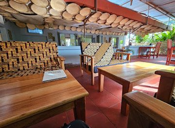 tanzania/mount-kilimanjaro/restaurant/moshi-delight-restaurant-pizza-burger-african-food