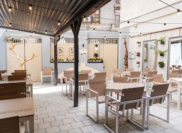 romania/bucharest/restaurant/slow-restaurant-smoked-meat