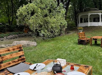 azerbaijan/lesser-caucasus/restaurant/mesa-restaurant