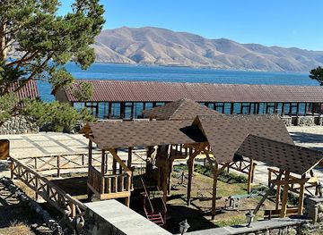 armenia/lake-sevan/restaurant/gagari-mot