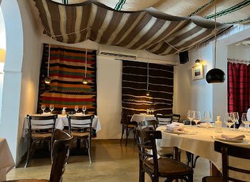 spain/valencia/restaurant/dukala