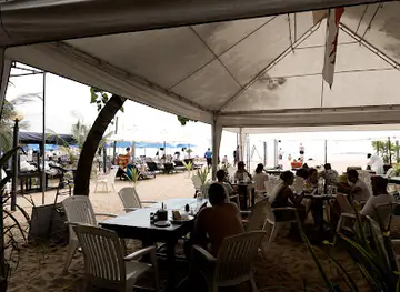 Black & White Restaurant