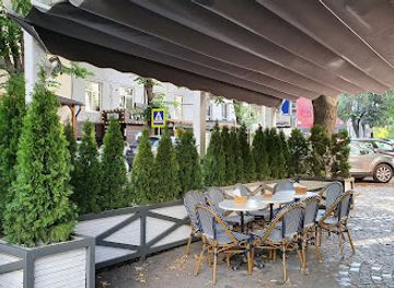 moldova/divnogorie-national-park/restaurant/creme-de-la-creme