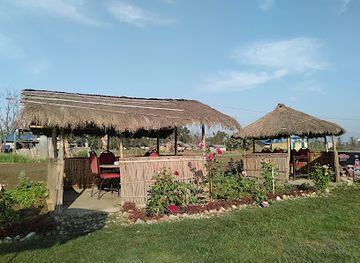 nepal/chitwan-valley/restaurant/indoor-restaurant