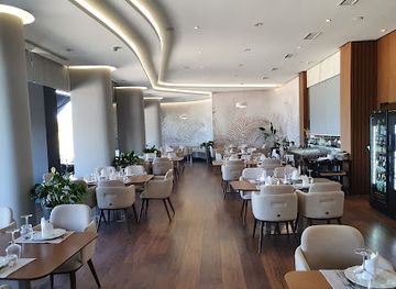albania/vlora-region/restaurant/the-yacht-restaurant