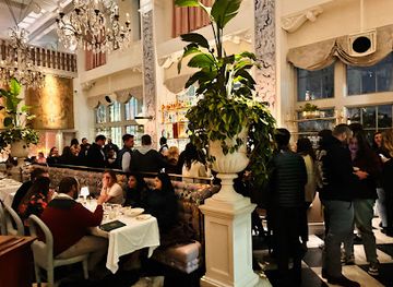 texas/dallas/restaurant/mister-charles