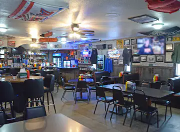 Rides Bar & Grill