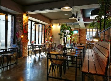 south-korea/jeonju/pungnammun-gate/restaurant/9413-restaurant-pub
