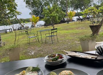 sri-lanka/bentota/restaurant/malli-s-seafood-restaurant