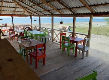 honduras/puerto-cortes/restaurant/long-beach-restaurante