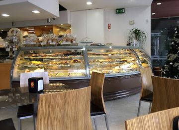 portugal/lamego/restaurant/pastelaria-da-se