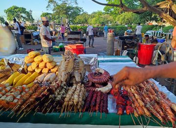tanzania/stone-town/forodhani-gardens/restaurant/zanzibar-street-food-market