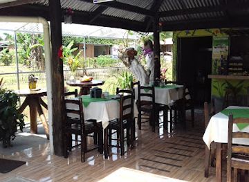 costa-rica/sarapiqui/restaurant/soda-dona-iva