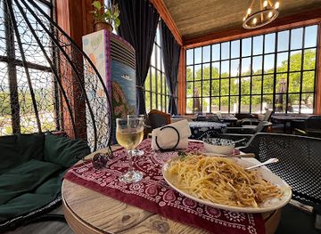 georgia/racha-lechkhumi-and-kvemo-svaneti/restaurant/no-bar-racha