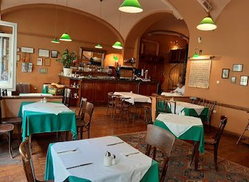 hungary/kunsag/restaurant/cafe-kor