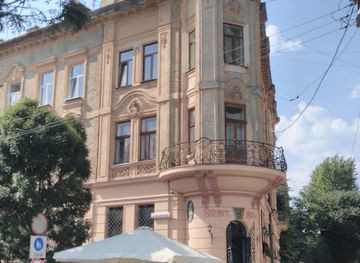 ukraine/lviv/stryiskyi-park/restaurant/biskvit