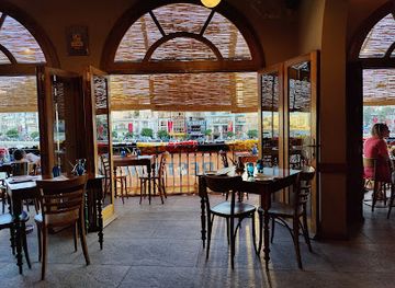 malta/south-eastern-district/restaurant/gululu-restaurant-spinola-bay-st-julians