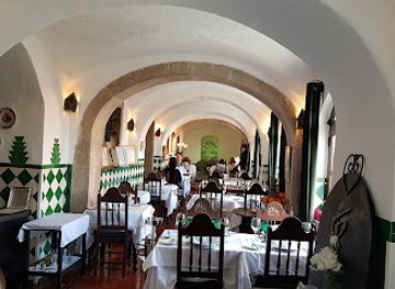 portugal/serra-de-sintra/restaurant/tacho-real