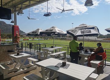 botswana/molepolole/restaurant/touch-down