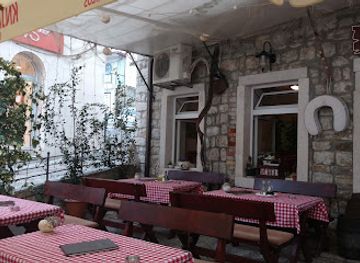montenegro/herceg-novi/restaurant/stara-kuca