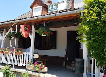 hungary/mecsek/restaurant/lila-akac-sorozo