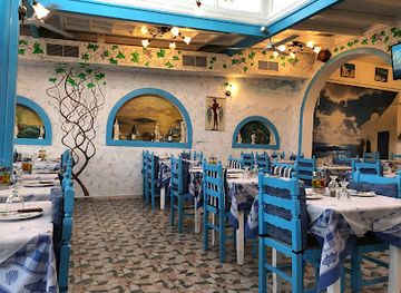 greece/santorini/kamari/restaurant/captain-s-corner