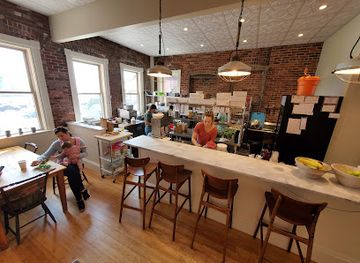 maine/camden/restaurant/mixed-greens