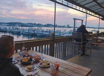 new-york/montauk/restaurant/gin-beach-cafe