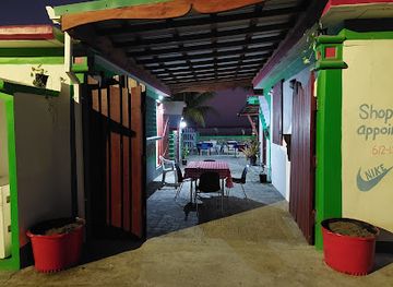 dominica/middleham-falls/restaurant/unique-seaview-restaurant